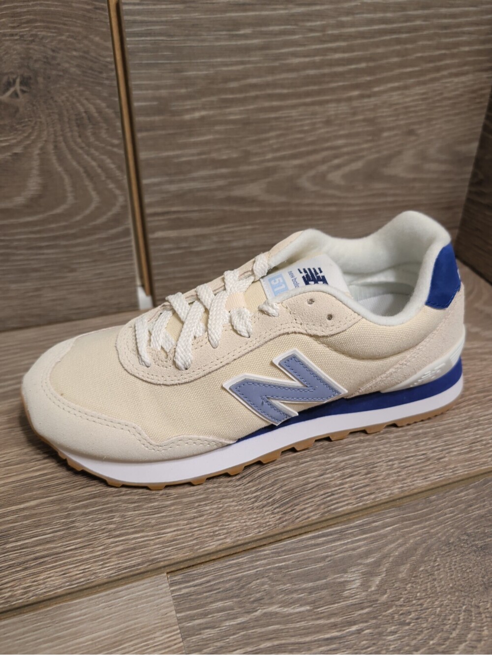 New Balance Women's 6 Classics 515 Casual Shoes Beige WL515NAC